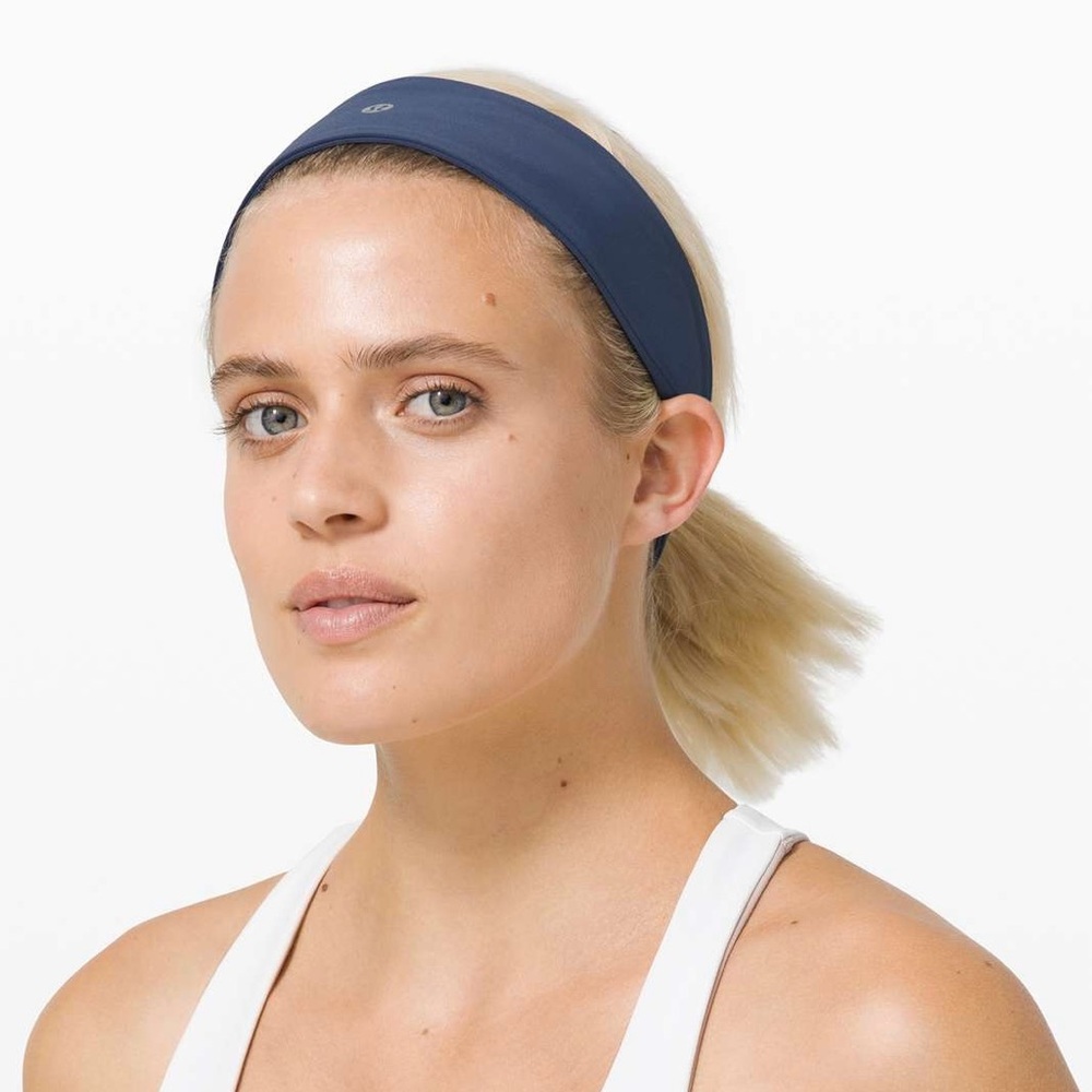 NWT lululemon Fly Away Tamer Headband II *Luxtreme Iron Blue IRBU O/S One Size